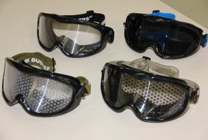 http://www.antidrogas.com.br/img_noticia/oculos.jpg Óculos para simulação de embriaguez